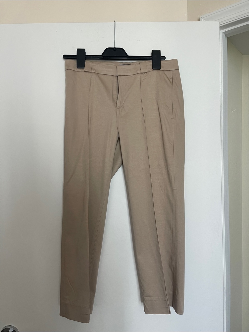 Banana Republic women’s Logan crop pants